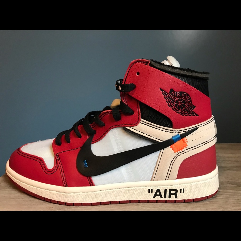 Jordan 1 Retro High Off-White Chicago